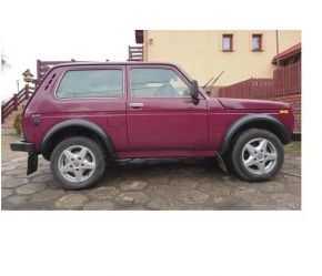 Plastové lemy pre LADA NIVA MODEL S LIŠTOU 1977-