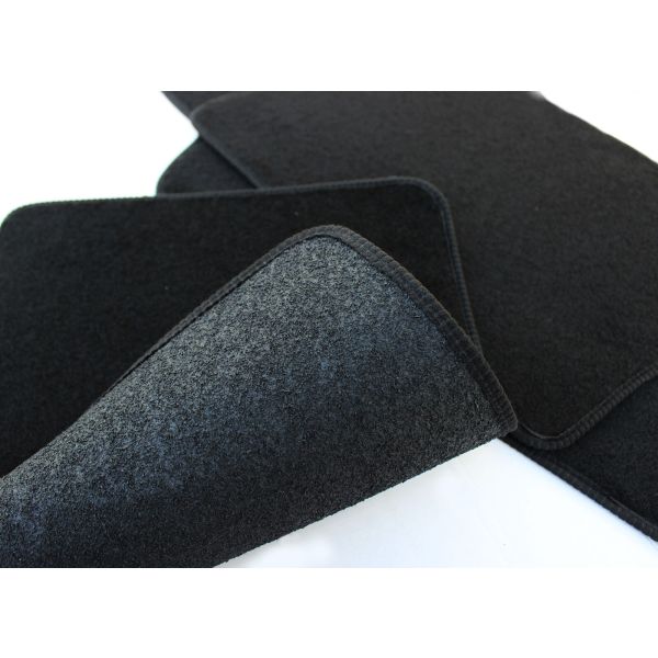 Spodná protišmyková vrstva autokoberca